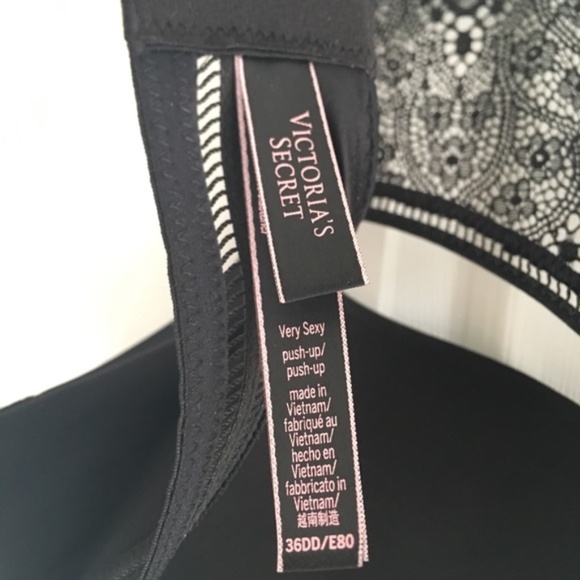Victoria’s Secret ‘Very Sexy’ Push Up Bra - Picture 7 of 7